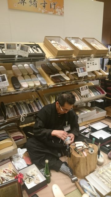草履鼻緒すげ実演販売でのご縁