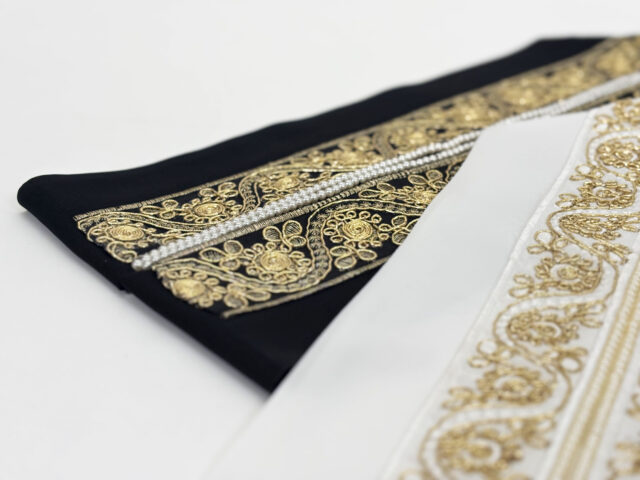 【新作】スパンコール刺繍半衿